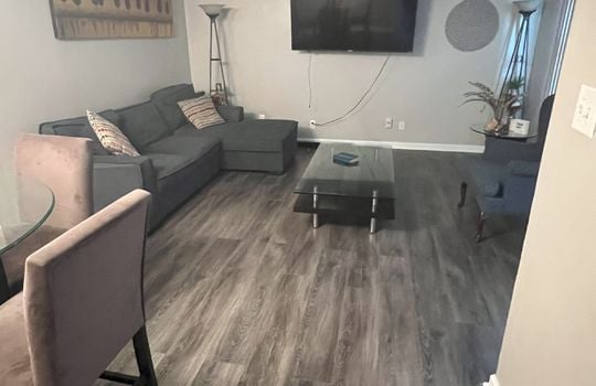 5209 Living Room Pic Portrait 4