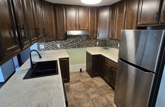 7924 Vineyard Kitchen 2
