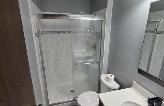 7924 Vineyard Spare bathRoom 2