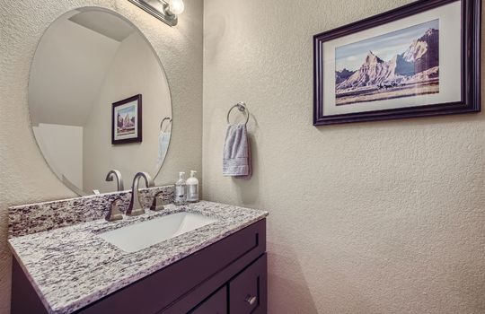 1104 Wisdom Heights &#8211; MLS Sized &#8211; 019 &#8211; 16 Powder Room