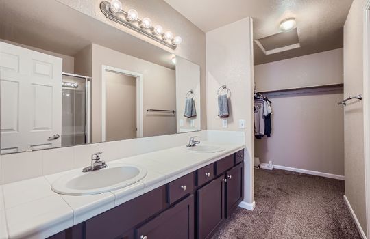 1104 Wisdom Heights &#8211; MLS Sized &#8211; 022 &#8211; 19 2nd Floor Primary Bathroom