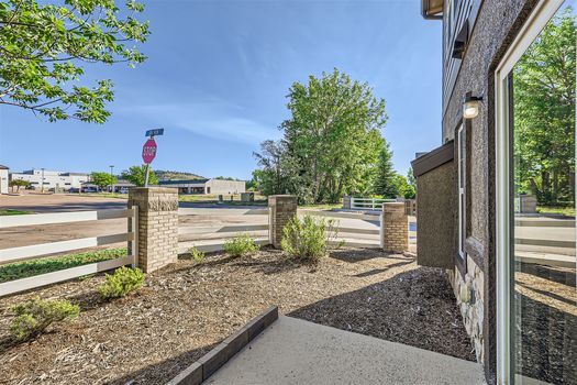 1104 Wisdom Heights &#8211; MLS Sized &#8211; 031 &#8211; 32 Patio