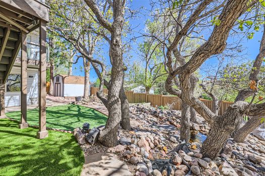 4875 Garden Trail – Web Quality – 009 – 15 Backyard