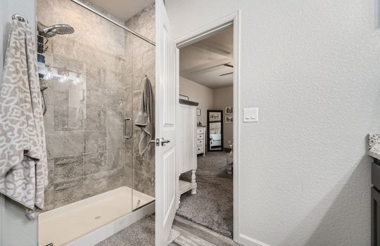 3568 Saddle Dr &#8211; MLS Sized &#8211; 017 &#8211; 20 Primary Bathroom