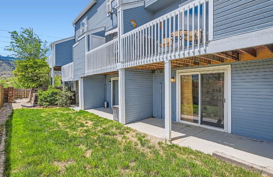 2186 Giltshire Drive - MLS Sized - 027 - 31 Exterior Rear
