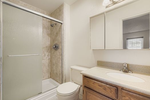 2186 Giltshire Drive - MLS Sized - 007 - 10 2nd Floor Primary Bathroom