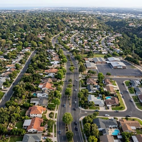 Finding Senior Decluttering Help in University City, San Diego Before Selling a Home