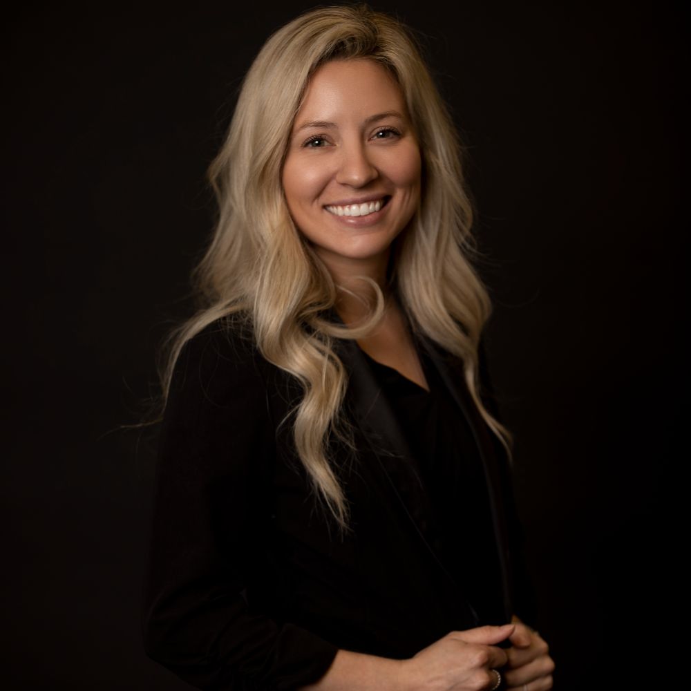 KATIE FLORES