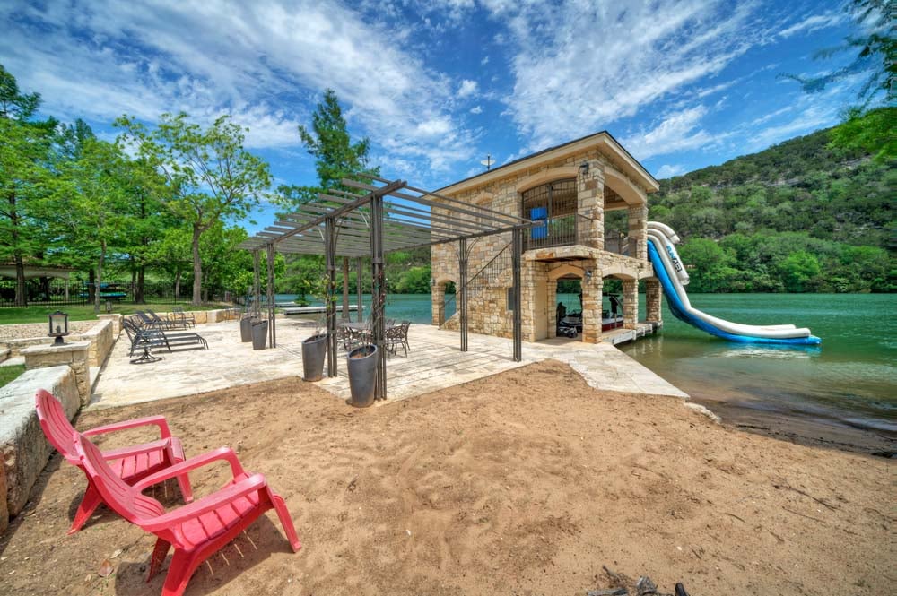 Austin Waterfront Living