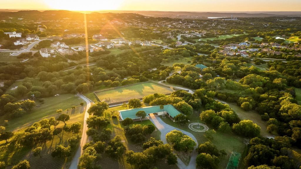Austin, Texas Equestrian Real Estate DMTX Realty Group Austin, TX