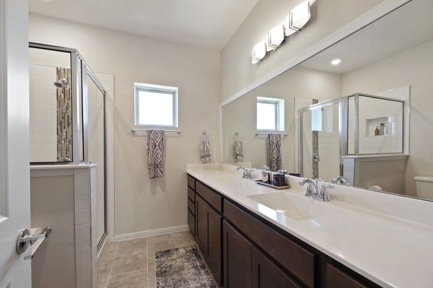 014-447108-5813 Charles Merle Dr014_12650960