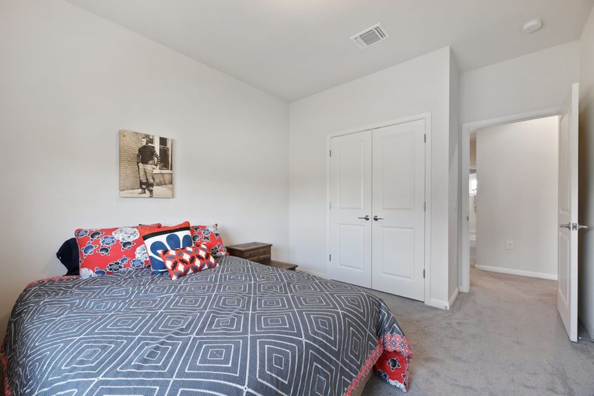 017-447108-5813 Charles Merle Dr017_12650969