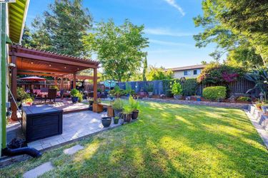 33ce6f7d7d30e542301027d546f4ca9dl-m586014771rd-w2048_h1536