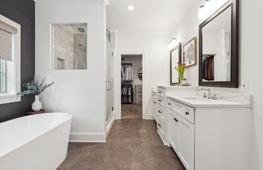 27-8023 Wenonga Rd