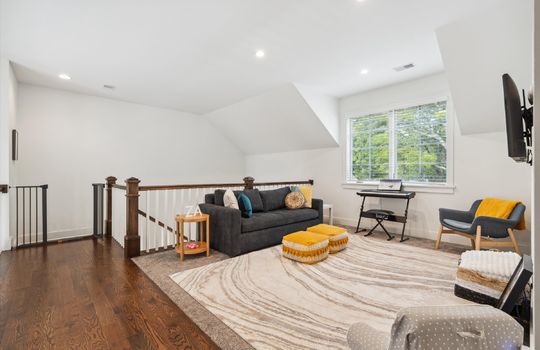 39-8023 Wenonga Rd