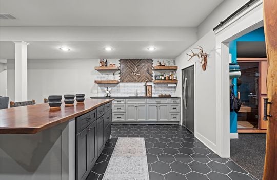 47-8023 Wenonga Rd