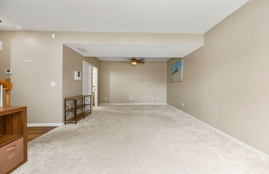 9204NHOLLYST24