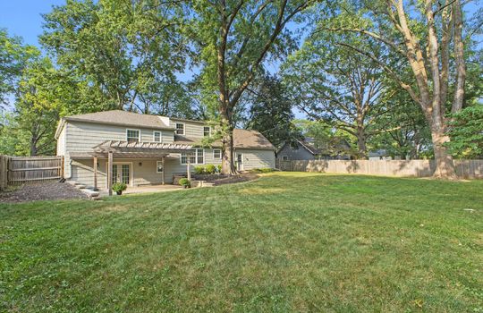28-3811 W 98th St