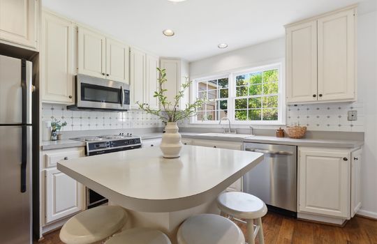 14-5302 W 57th St