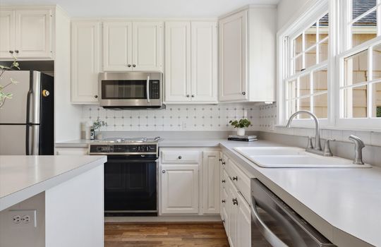 16-5302 W 57th St