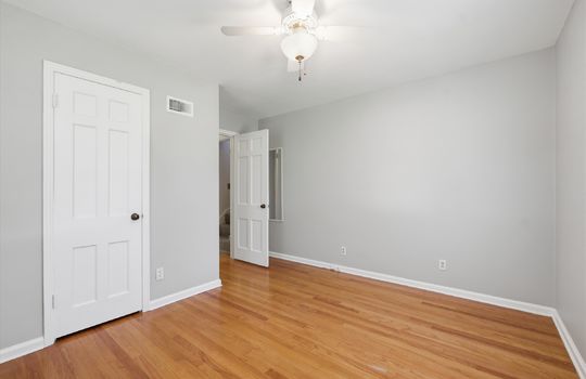26-5302 W 57th St