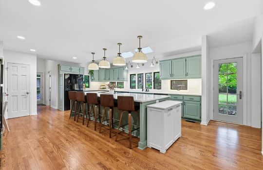 11-2518 Tomahawk Rd