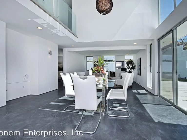 63eb875b74f47af5a7637065743d3bb0-cc_ft_960