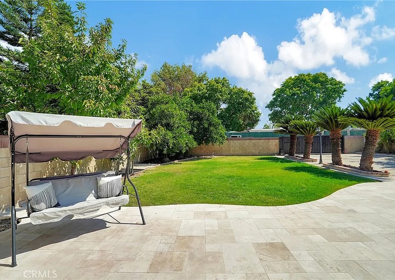 80d96c2b180352a8504395a26ea63338-cc_ft_960