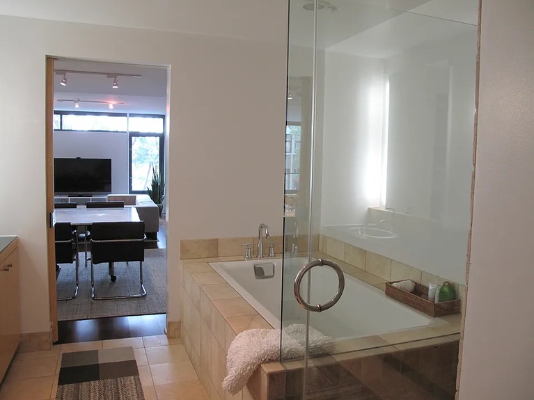 a5309800c343d982441304b05ecda59e-cc_ft_960