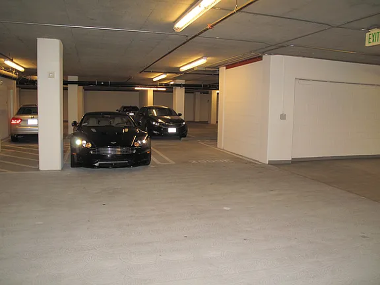 bfc7ee47dc1b805873fa94c519e3423f-cc_ft_576