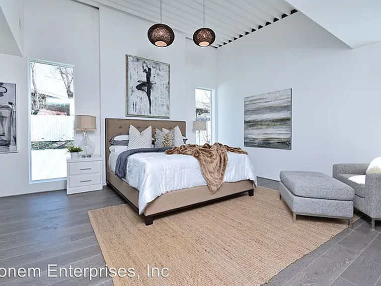 ea066732659f822b55520eed004a69c1-cc_ft_576