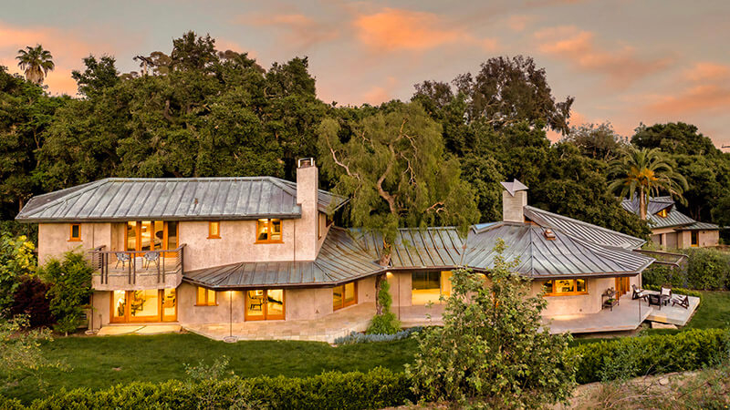 LOS ANGELES TIMES Featured Image