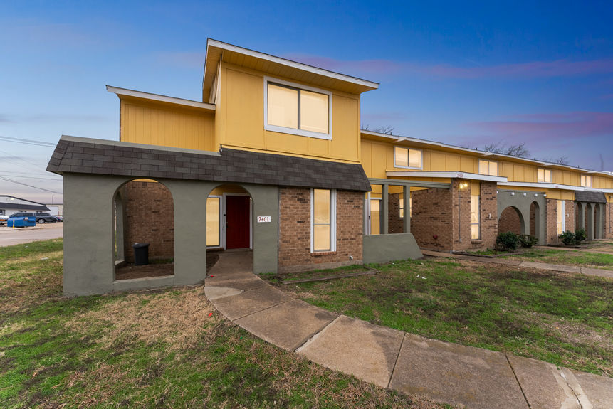 2401_Doreen_St_Grand_Prairie_TX_75050_USA-Exterior-177454_-_UNIT_1_HDR_0037
