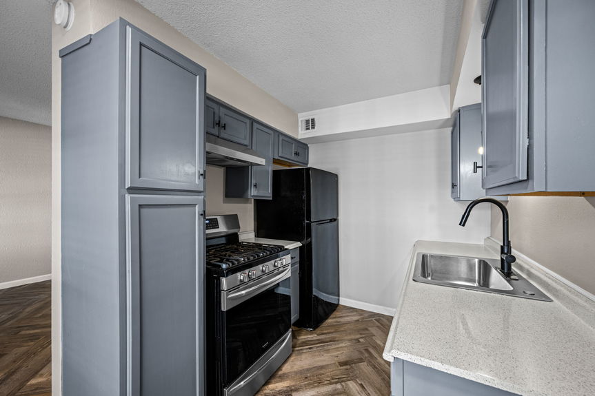 5317JuniusStDallasTX_MHP-12