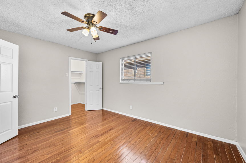 5317JuniusStDallasTX_MHP-24