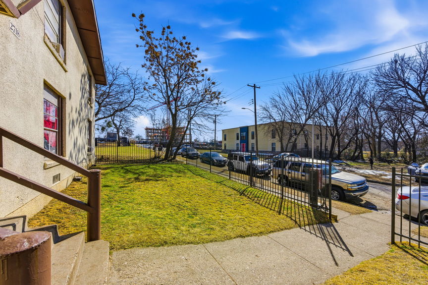 2718ClevelandStDallasTX_MHP-12