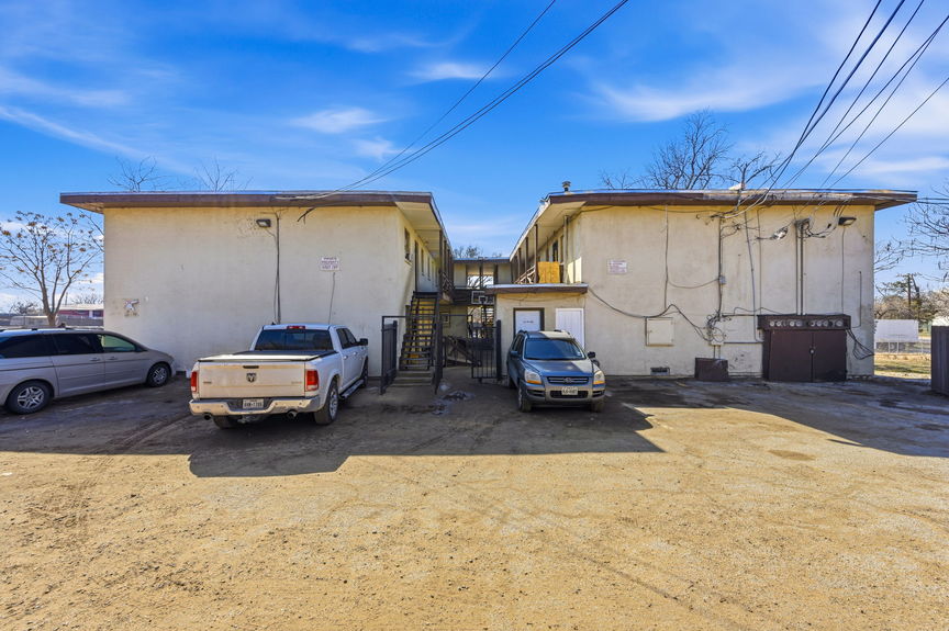 2718ClevelandStDallasTX_MHP-16