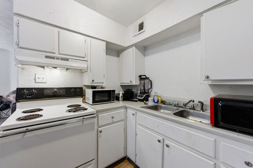 2718ClevelandStDallasTX_MHP-20