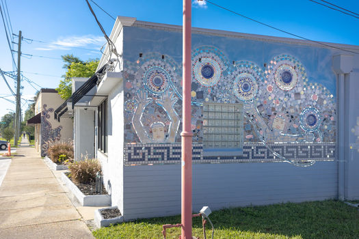 Murray Hill Street Wall