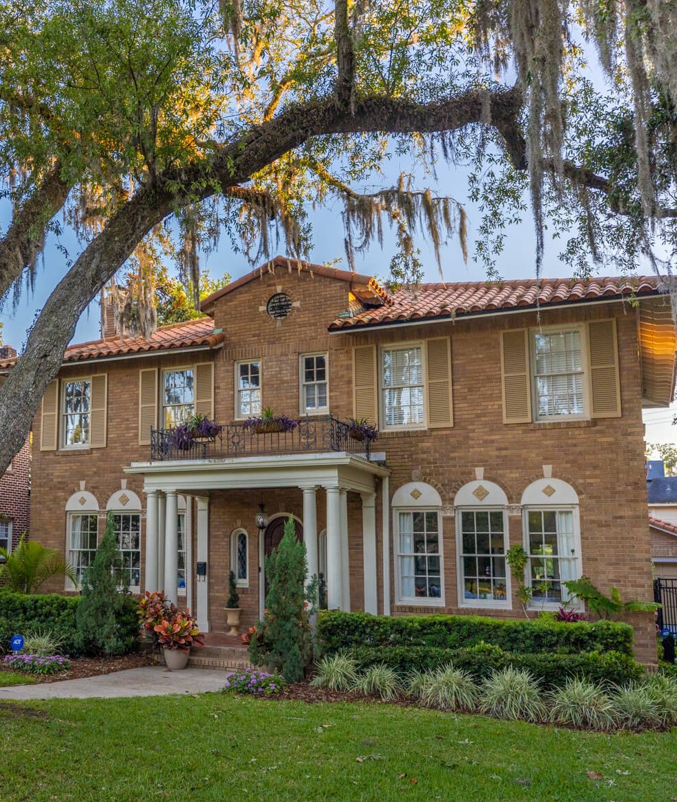 nice-front-yard-home