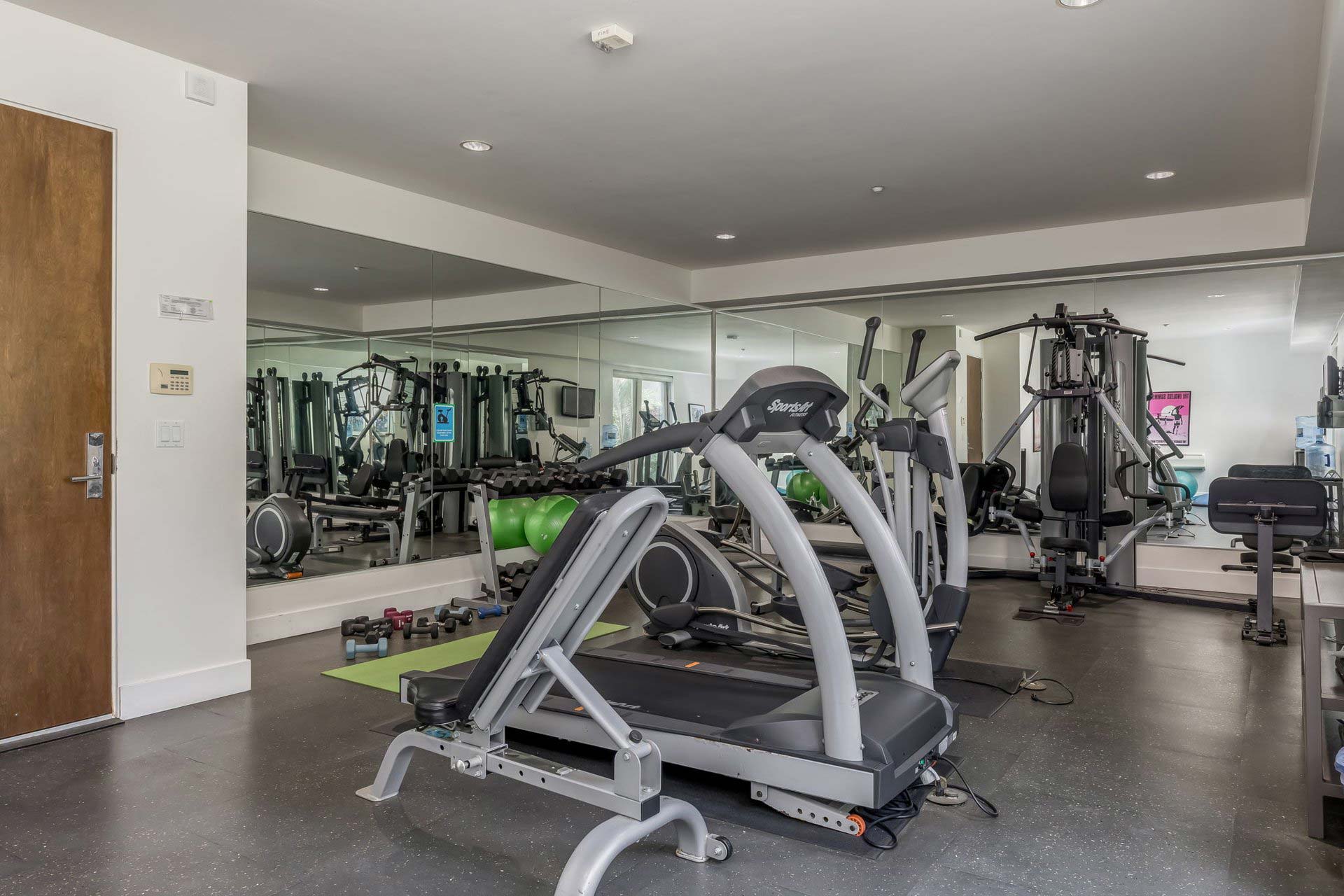 26-custom-502-N-Myers-St-Unit-504-Pixer-Pros-San-Diego-Real-Estate-Photography-26