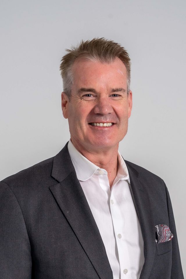 Contact our Broker Rob Vanovermeire