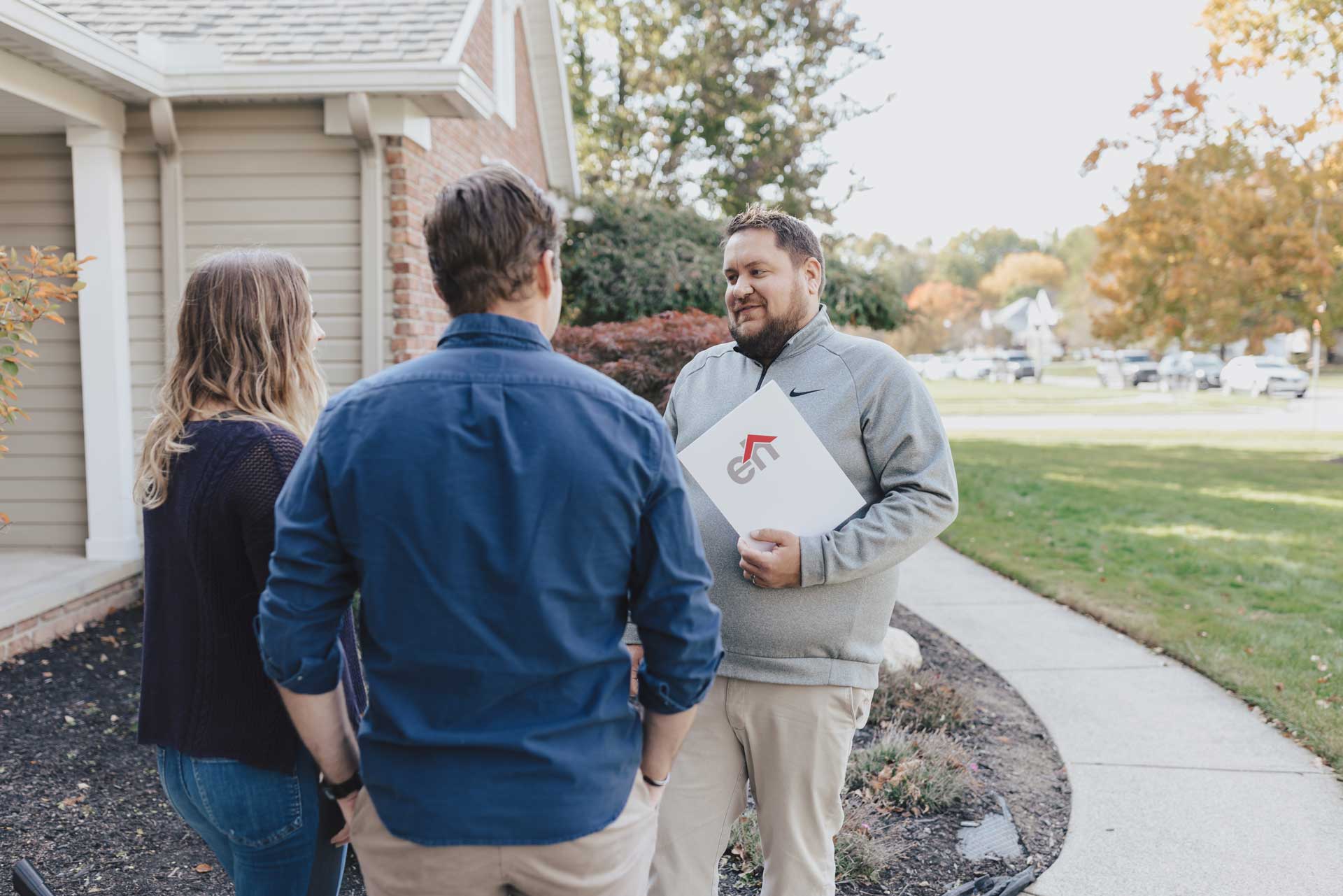 Ed-Huck-Team-new-home-owners-image-10