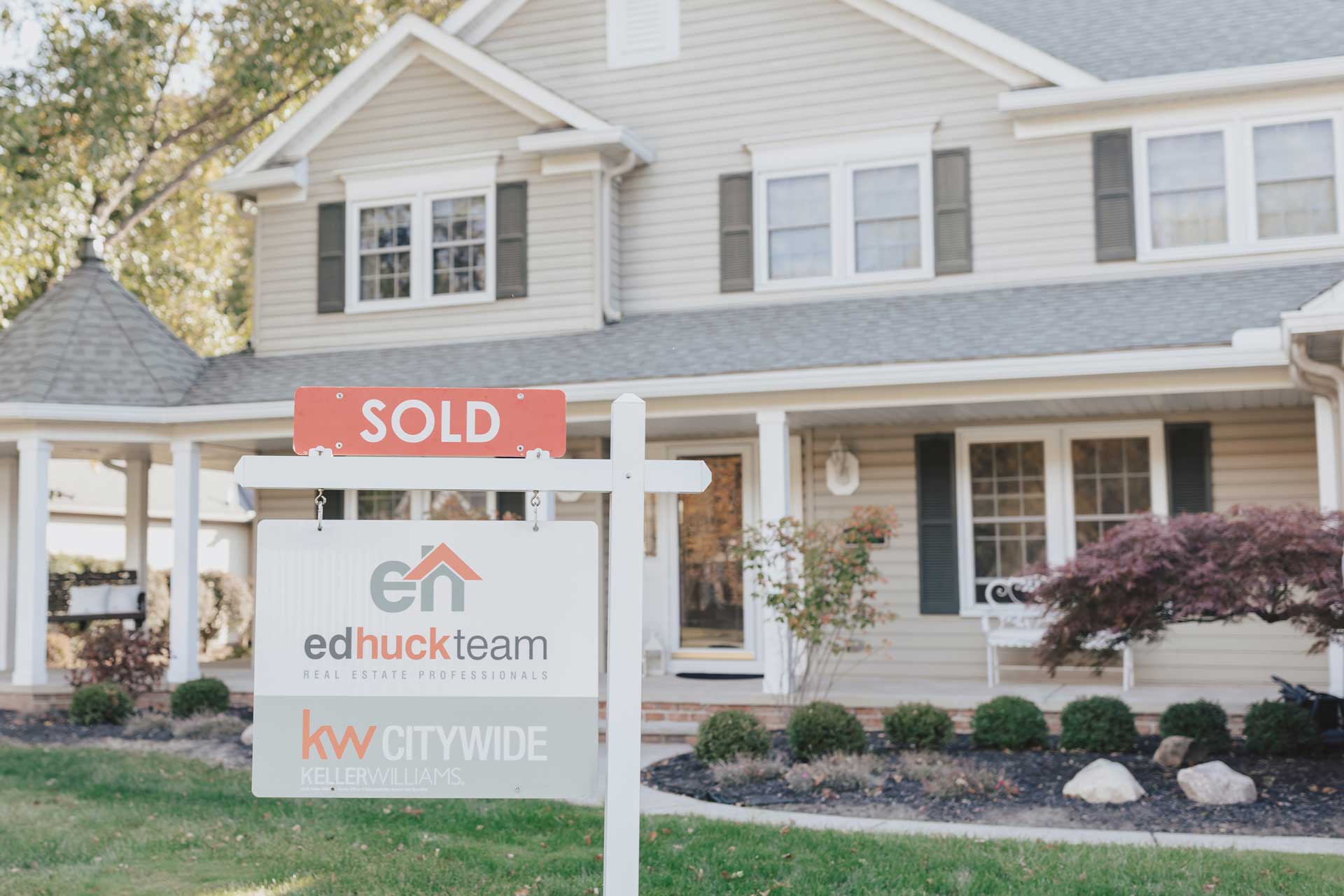 Ed-Huck-Team-sold-image-1