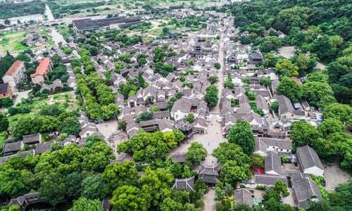 The 15-Minute Neighborhood Boom: How Convenience Is Driving Home Values