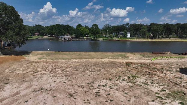 Lot-12-View-2-of-3-DJI_0320