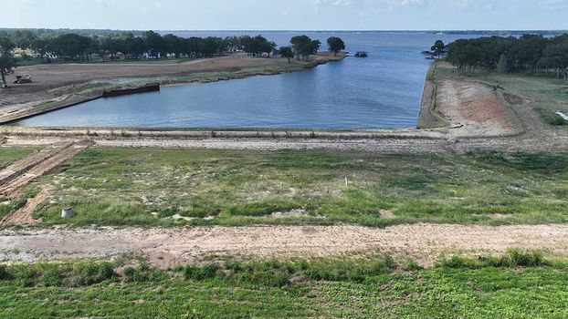 Lot-26-View-1-of-3-DJI_0358