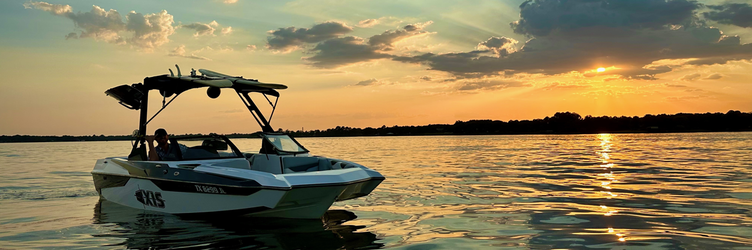 boat sunset cedar creek