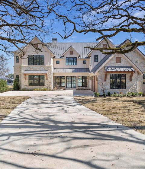 modern farmhouse luxury home