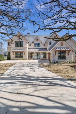 modern farmhouse luxury home